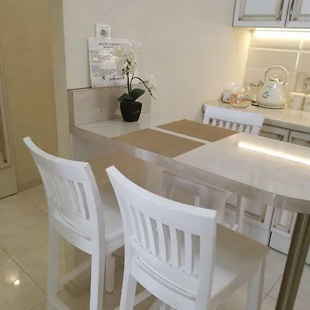 Deluxe Vesela 5 Apartman