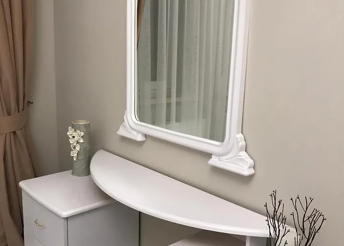 Deluxe Vesela 5 * Львів